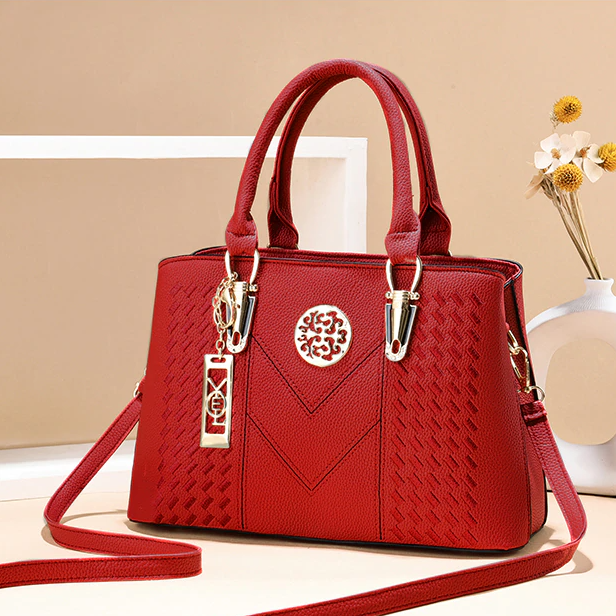 Noire Emblem Shoulder Bag – FIORENE