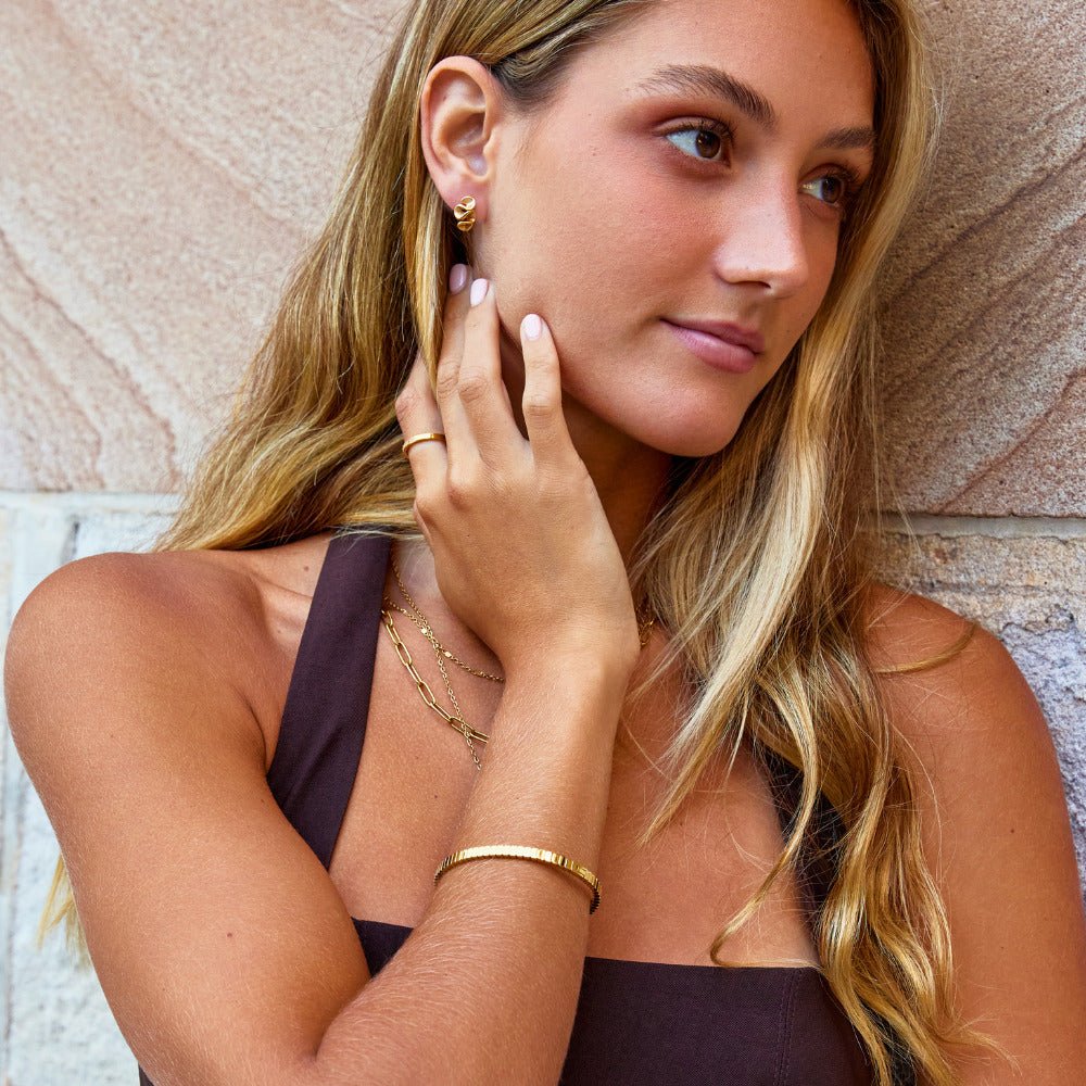 Golden Wave Earring – FIORENE