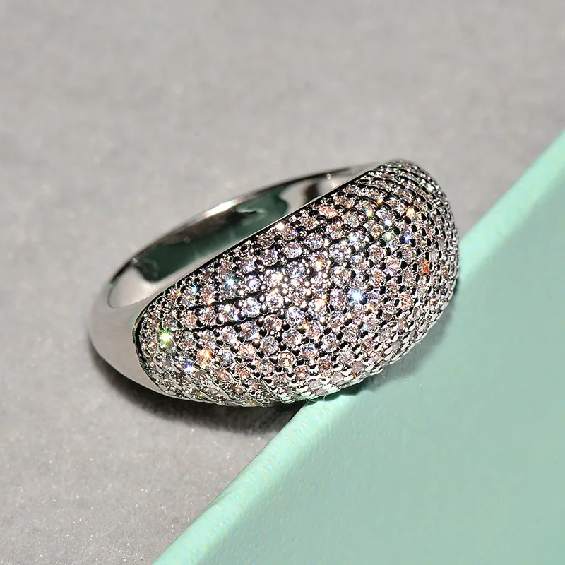 Radiant Sparkles Ring - FIORENE
