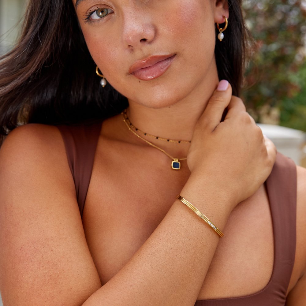 Minimalist Crystal Inlay Bangle – FIORENE