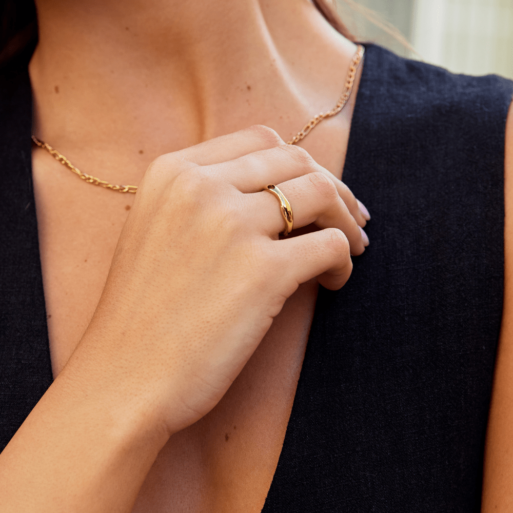 Radiant Wavy Ring – FIORENE