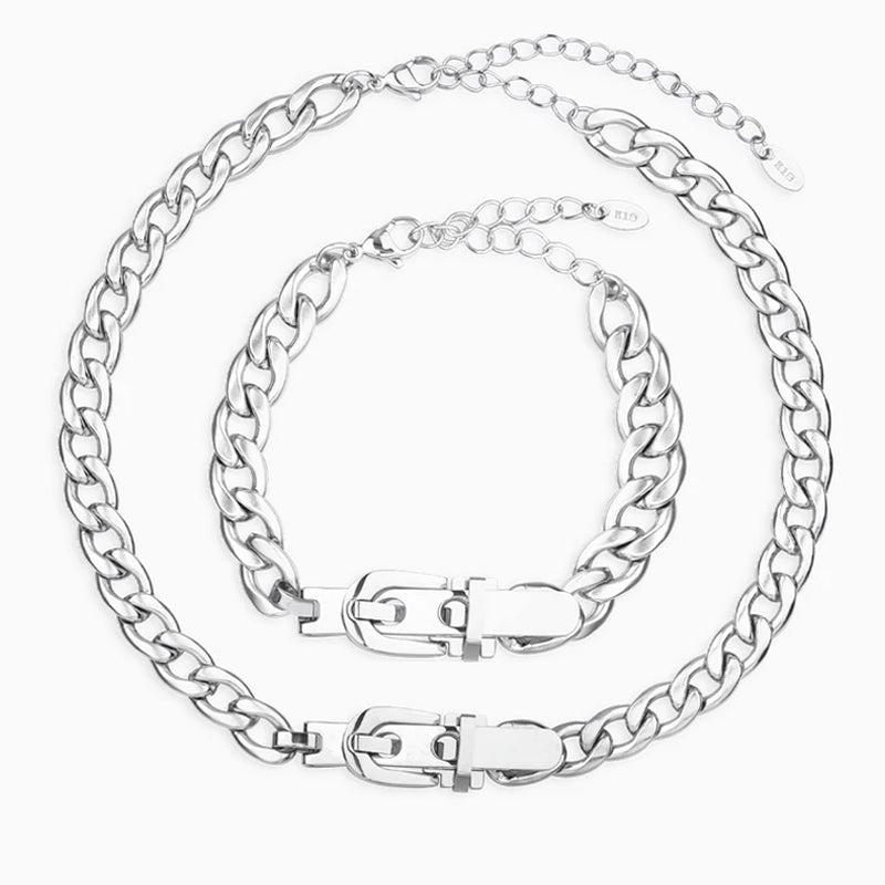Golden Buckle Chain Set – FIORENE