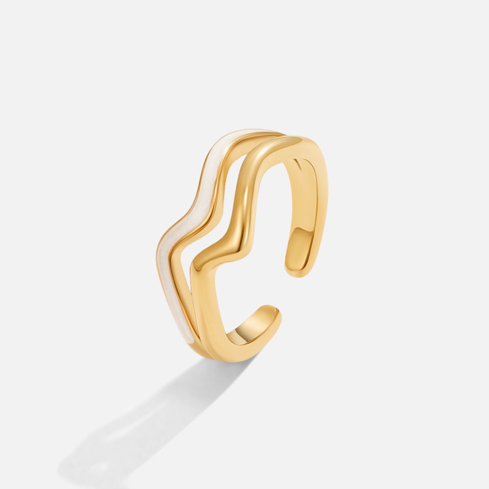 Golden Ripple Ring – FIORENE