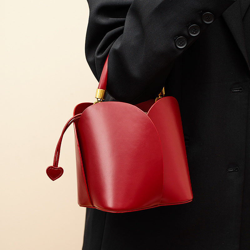 Crimson Blossom Handbag – FIORENE