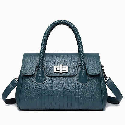 Merlot Woven Shoulder Bag – FIORENE
