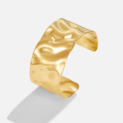 Iconic Golden Organic Wave Cuff – FIORENE