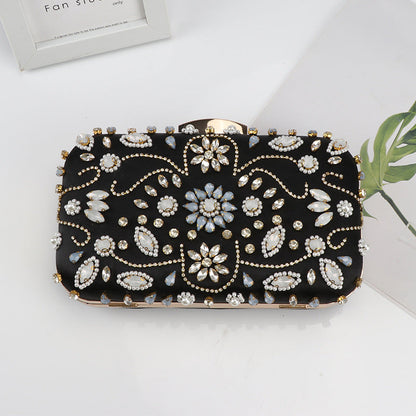 Maristella Embellished Bloom Clutch – FIORENE