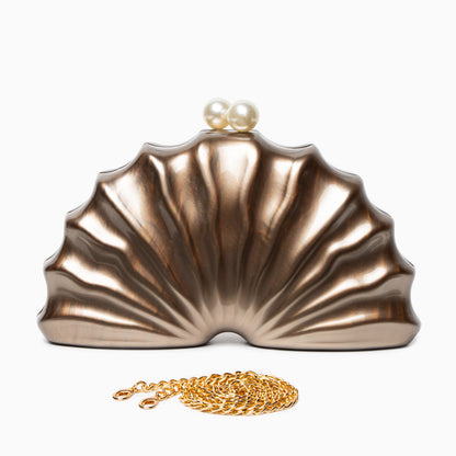 Pearl Radiance Shell Clutch – FIORENE