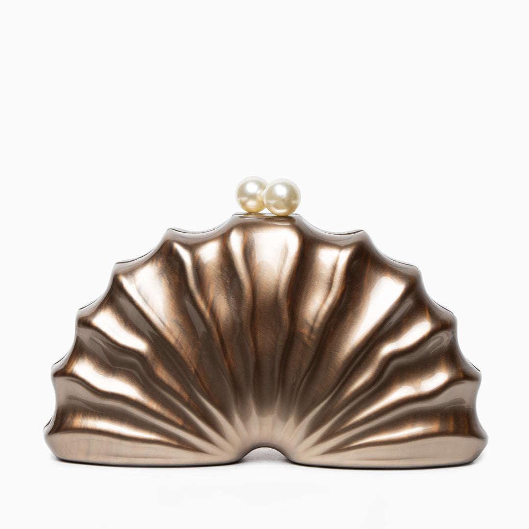 Pearl Radiance Shell Clutch – FIORENE