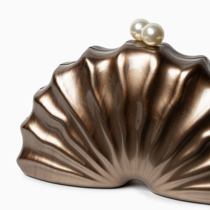 Pearl Radiance Shell Clutch – FIORENE