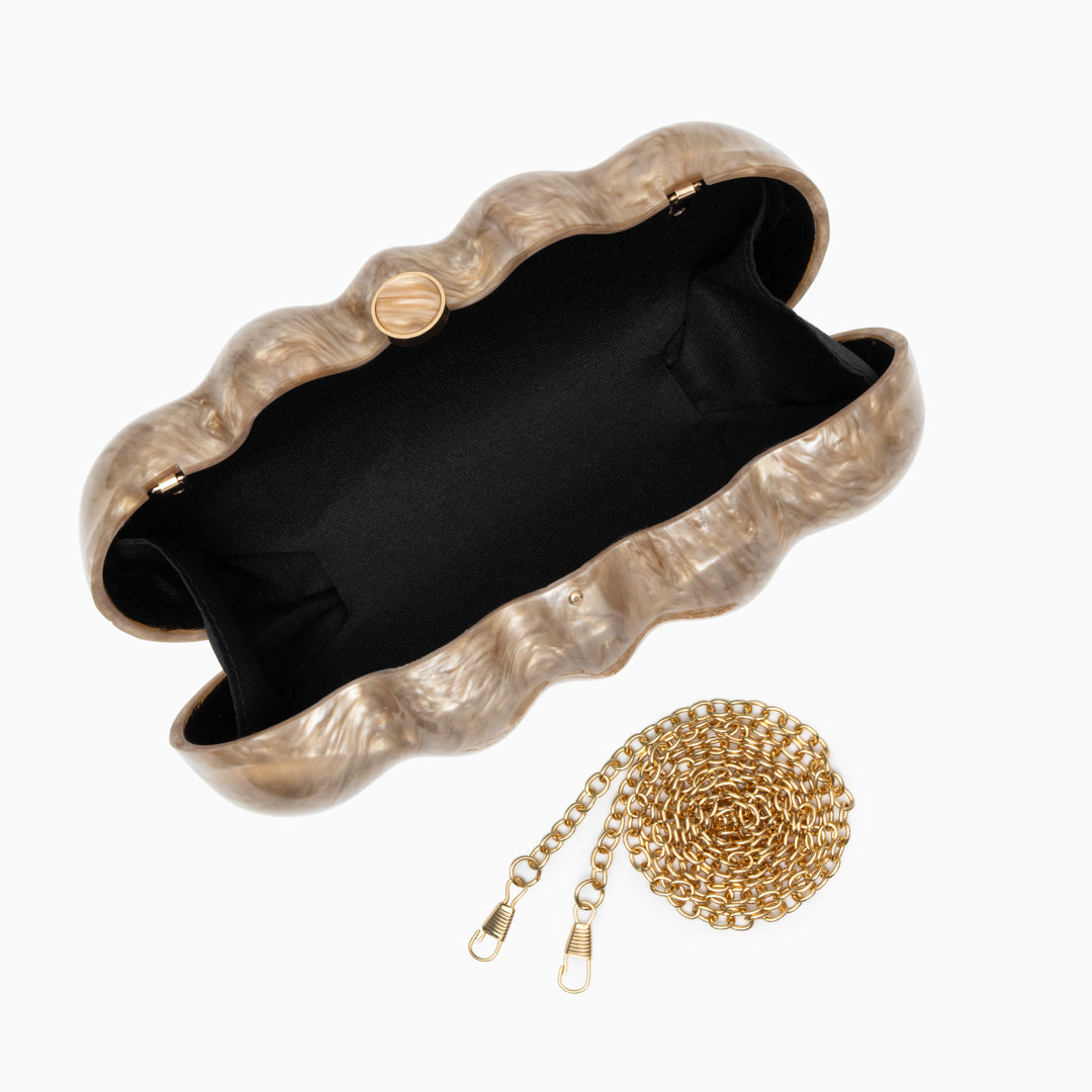 Golden Ripple Shell Clutch – FIORENE
