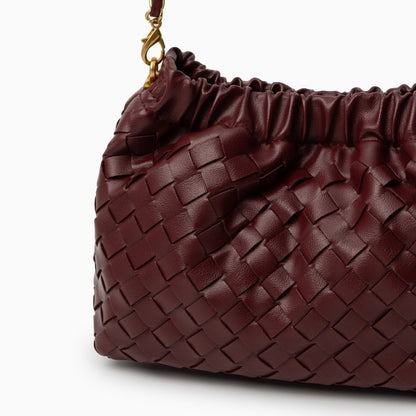 Crimson Lattice Chain Shoulder Bag – FIORENE