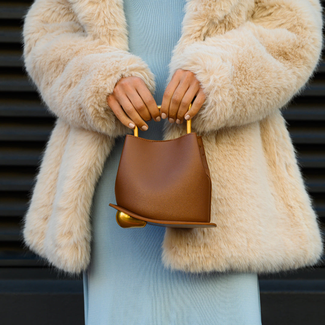 Golden Curve Handbag – FIORENE