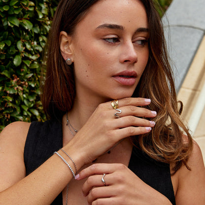 Golden Fluid Wave Ring – FIORENE