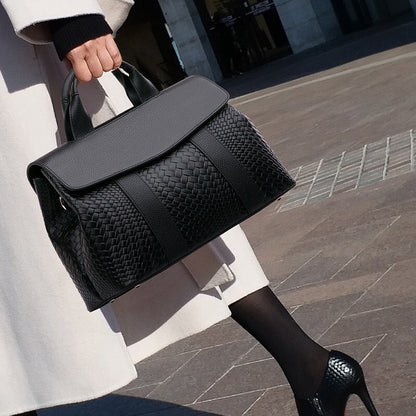 Noir Authority Tote Bag – FIORENE