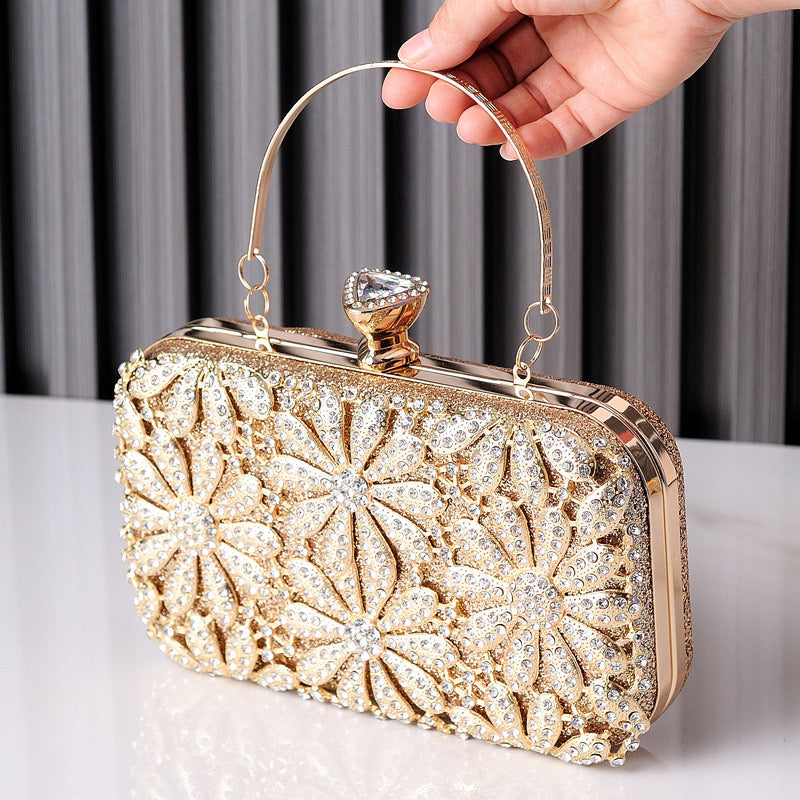 Golden Daisy Spark Clutch – FIORENE