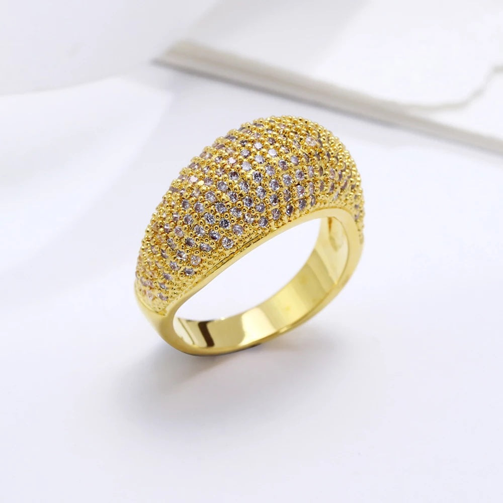 Radiant Sparkles Ring - FIORENE