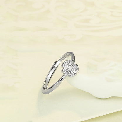 Lucky Heart Clover Ring - FIORENE