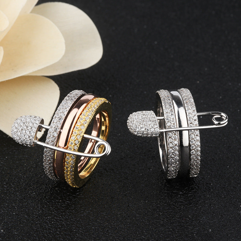 Lucente Shield Ring – FIORENE