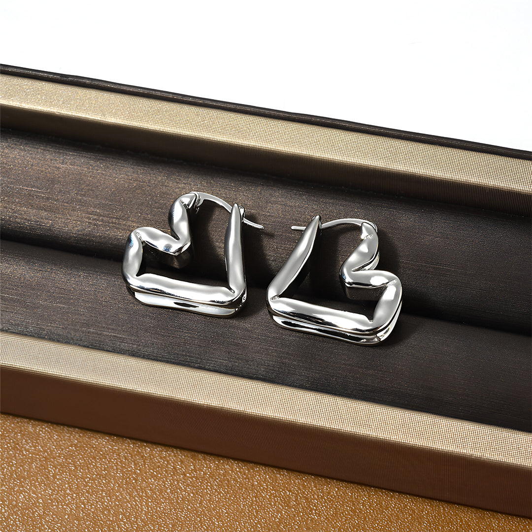 Golden Heartline Earrings – FIORENE