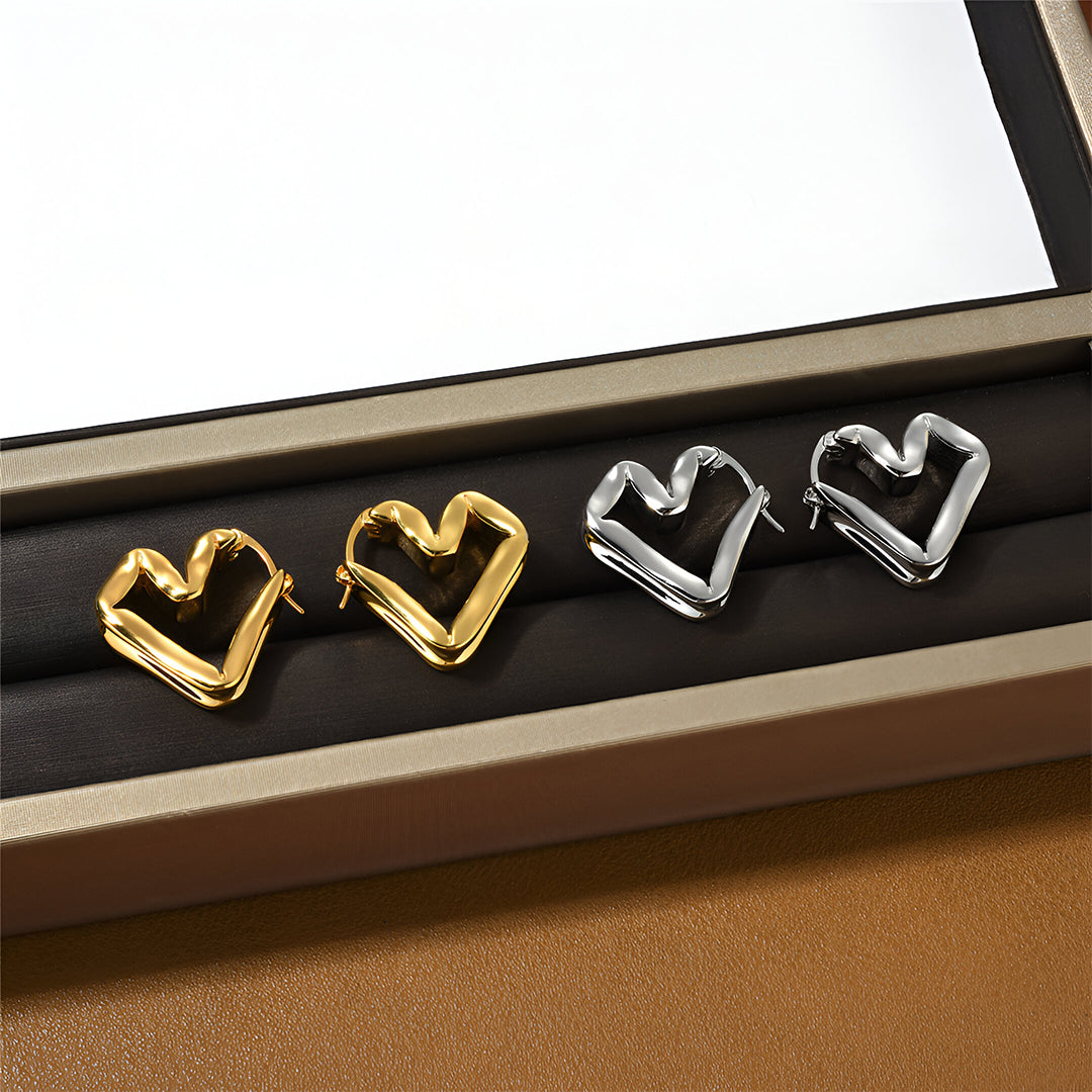 Golden Heartline Earrings – FIORENE