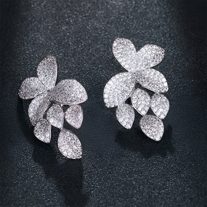 Elara Leaf Earrings – FIORENE