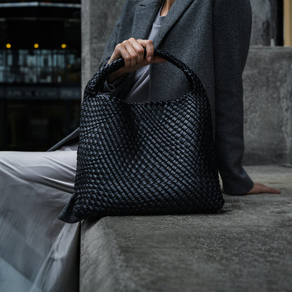 Urban Noir Shoulder Bag – FIORENE