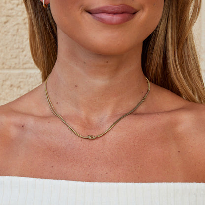 Radiant Gilded Twist Necklace – FIORENE