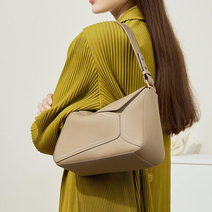 Sable Trace Shoulder Bag – FIORENE