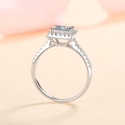 Celeste Radiance Diamond Ring – FIORENE
