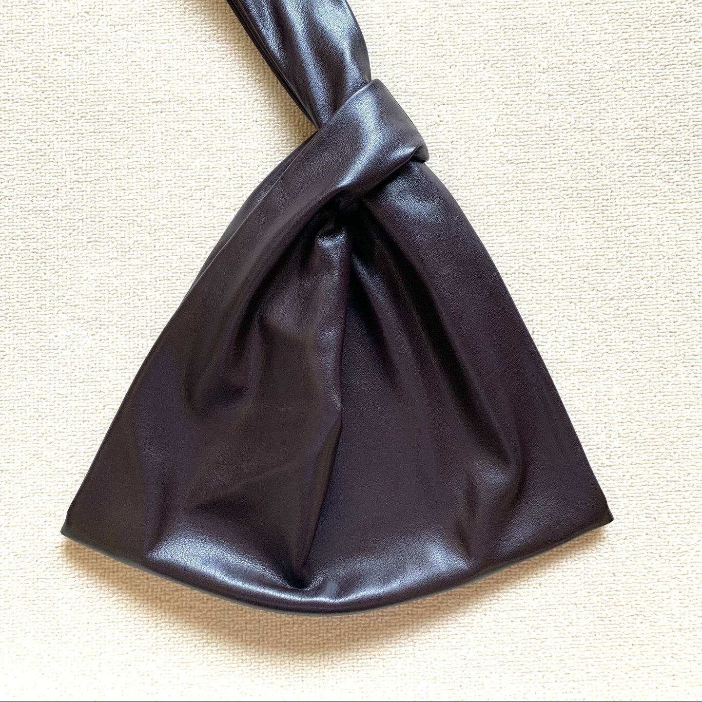 Twisted Knot Handbag - FIORENE