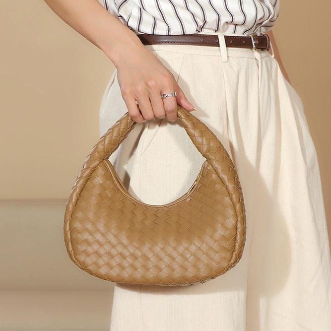 Noir Sereno Woven Handbag – FIORENE