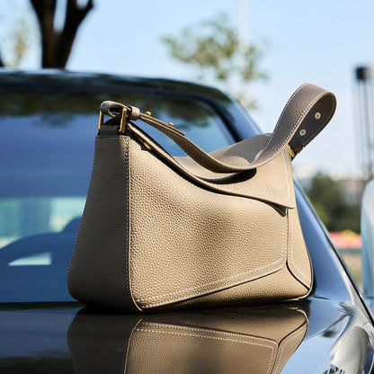 Sable Trace Shoulder Bag – FIORENE