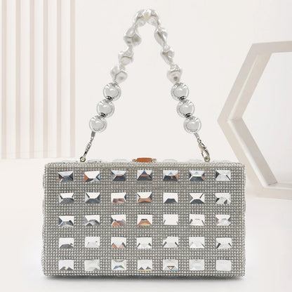 Golden Grid Radiance Clutch – FIORENE