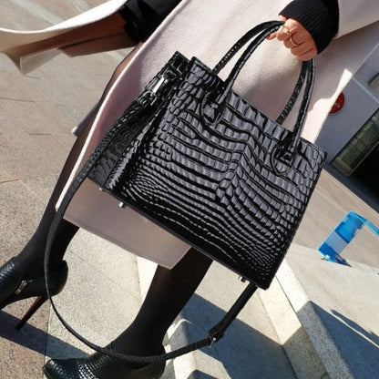 Ebony Croco Gloss Shoulder Bag – FIORENE