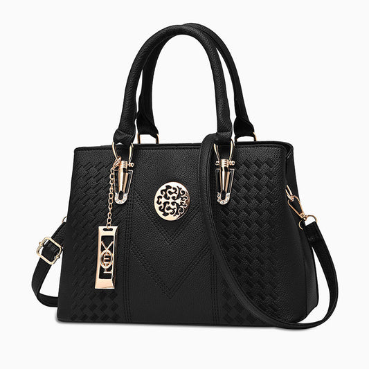 Noire Emblem Shoulder Bag – FIORENE