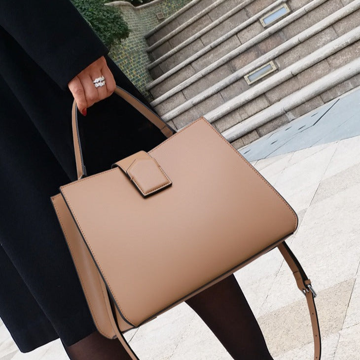 Camel Serenity Shoulder Bag – FIORENE