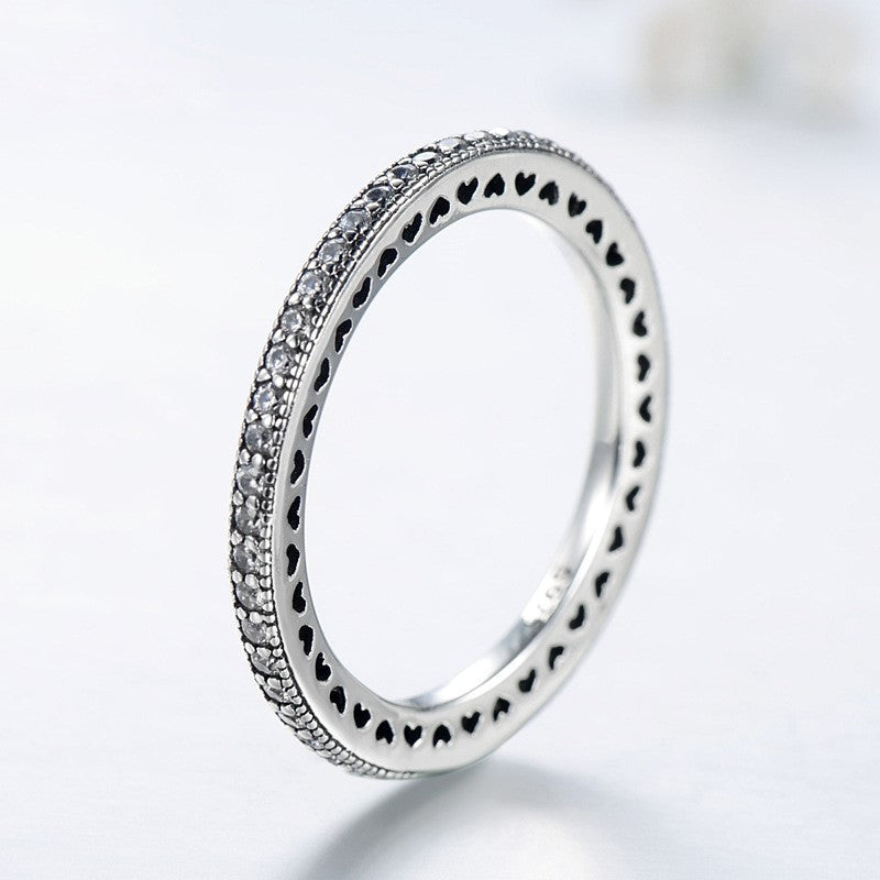 Eternal Sparkle Heart Ring – FIORENE