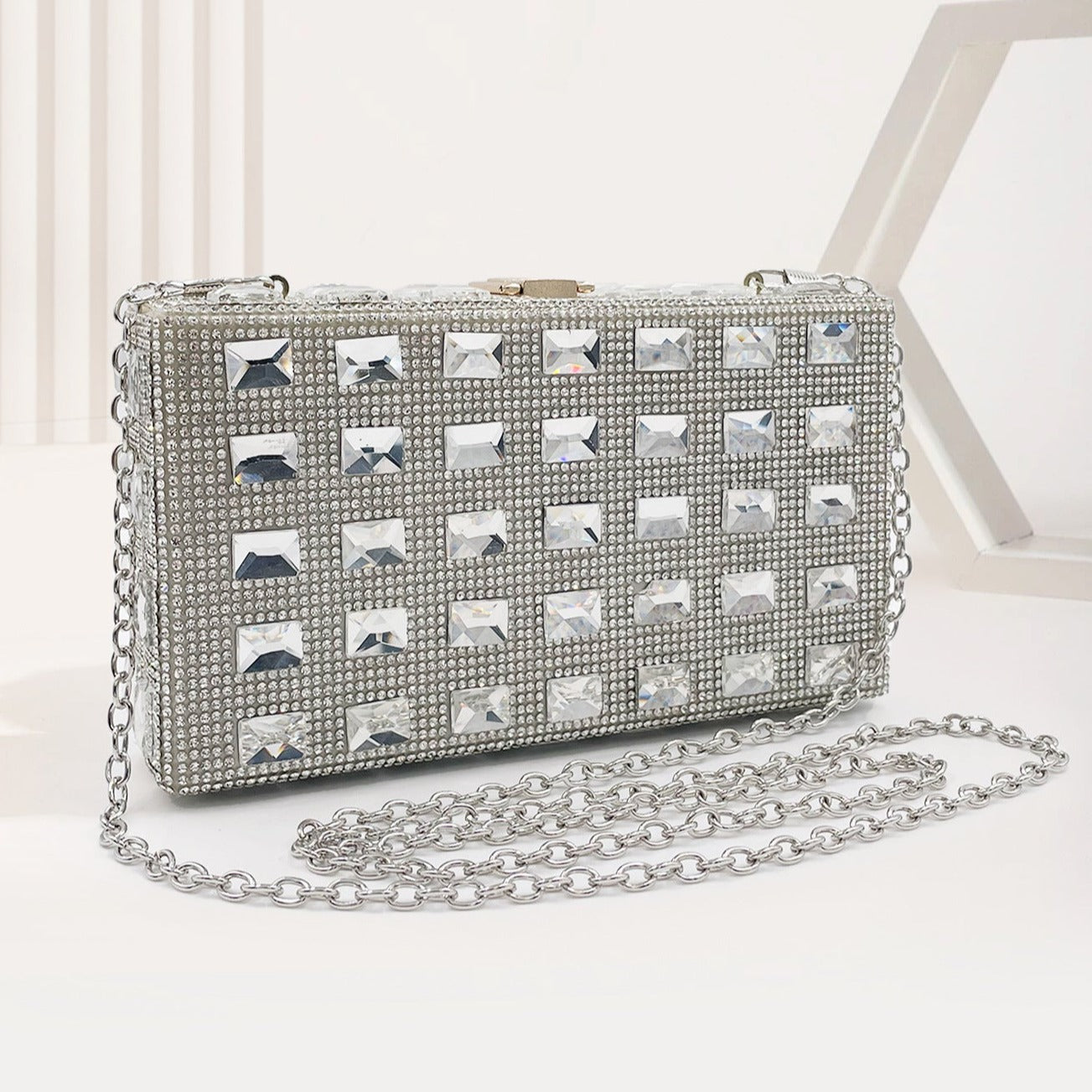 Golden Grid Radiance Clutch – FIORENE