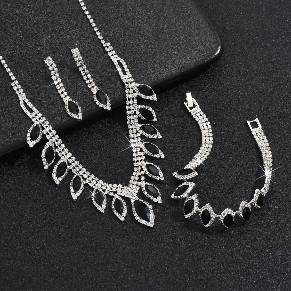 Midnight Leaf Set – FIORENE