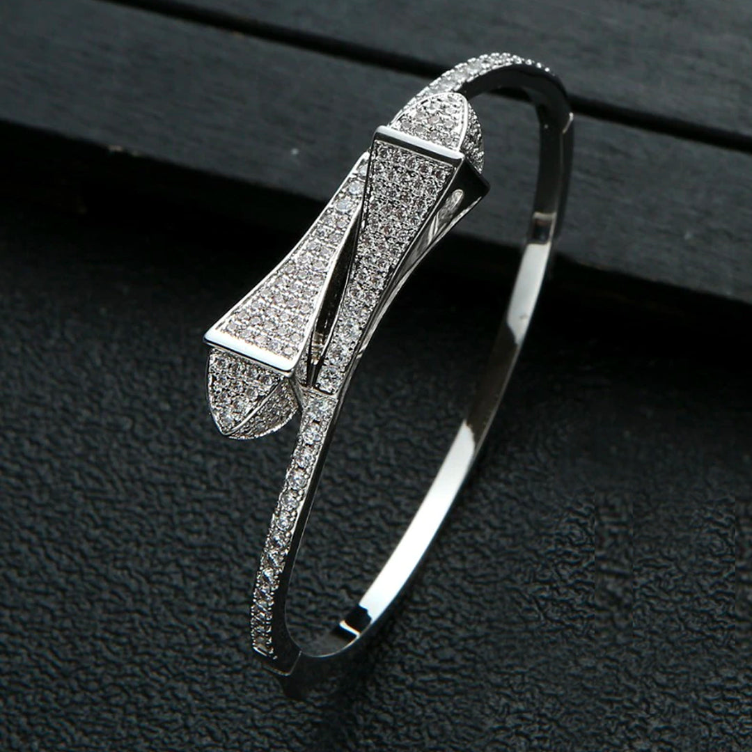 Golden Diamond Bow Bangle - FIORENE