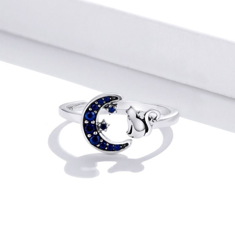 Midnight Cat Moon Ring – FIORENE