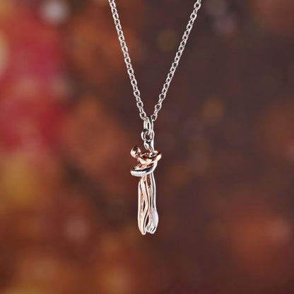 Etreinte Abstract Lovers Pendant – FIORENE