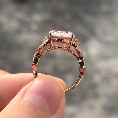 Rosabella Oval Halo Ring – FIORENE
