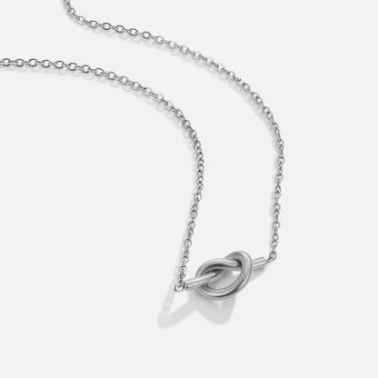 Silver Eternal Loop Necklace – FIORENE