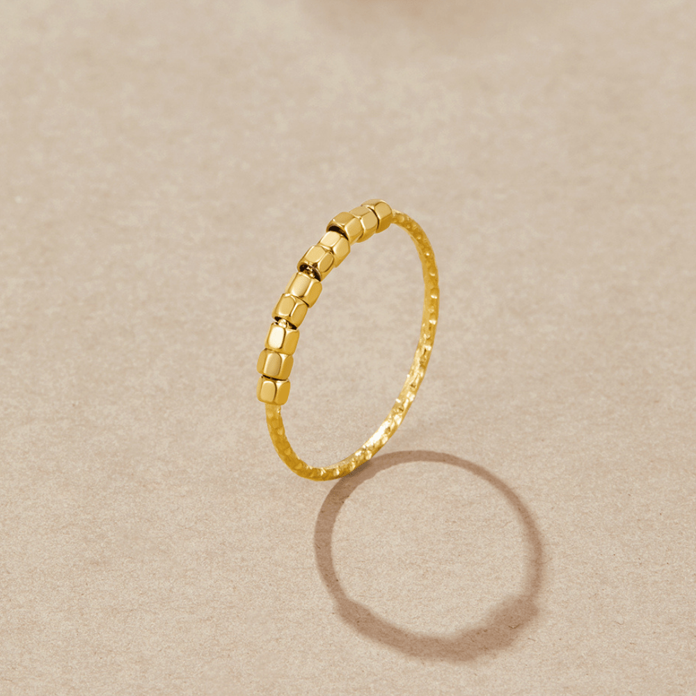 Geometric Cube Dainty Ring – FIORENE
