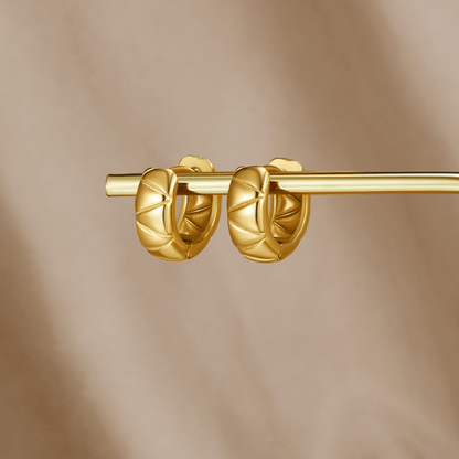Quilted Texture Gold Earring – FIORENE