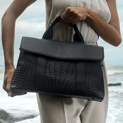 Noir Authority Tote Bag – FIORENE