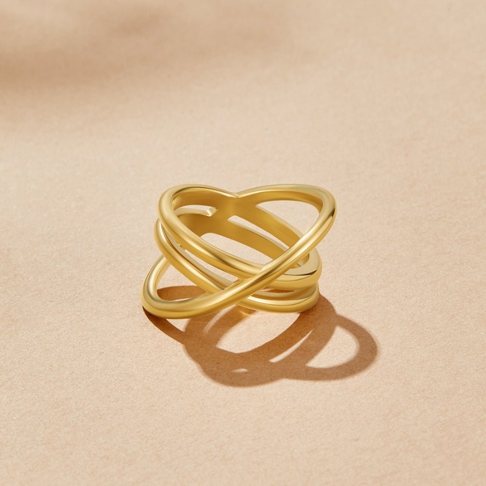 Golden Intersecting Ring – FIORENE