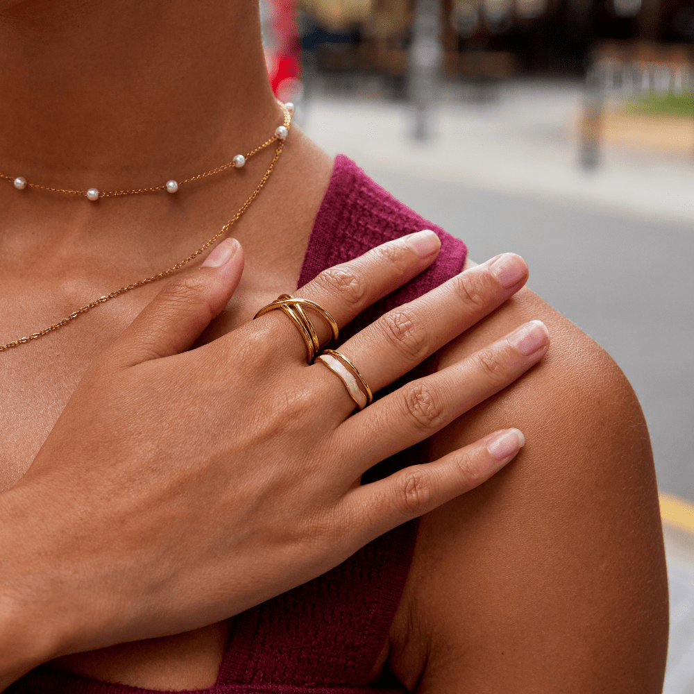 Golden Intersecting Ring – FIORENE